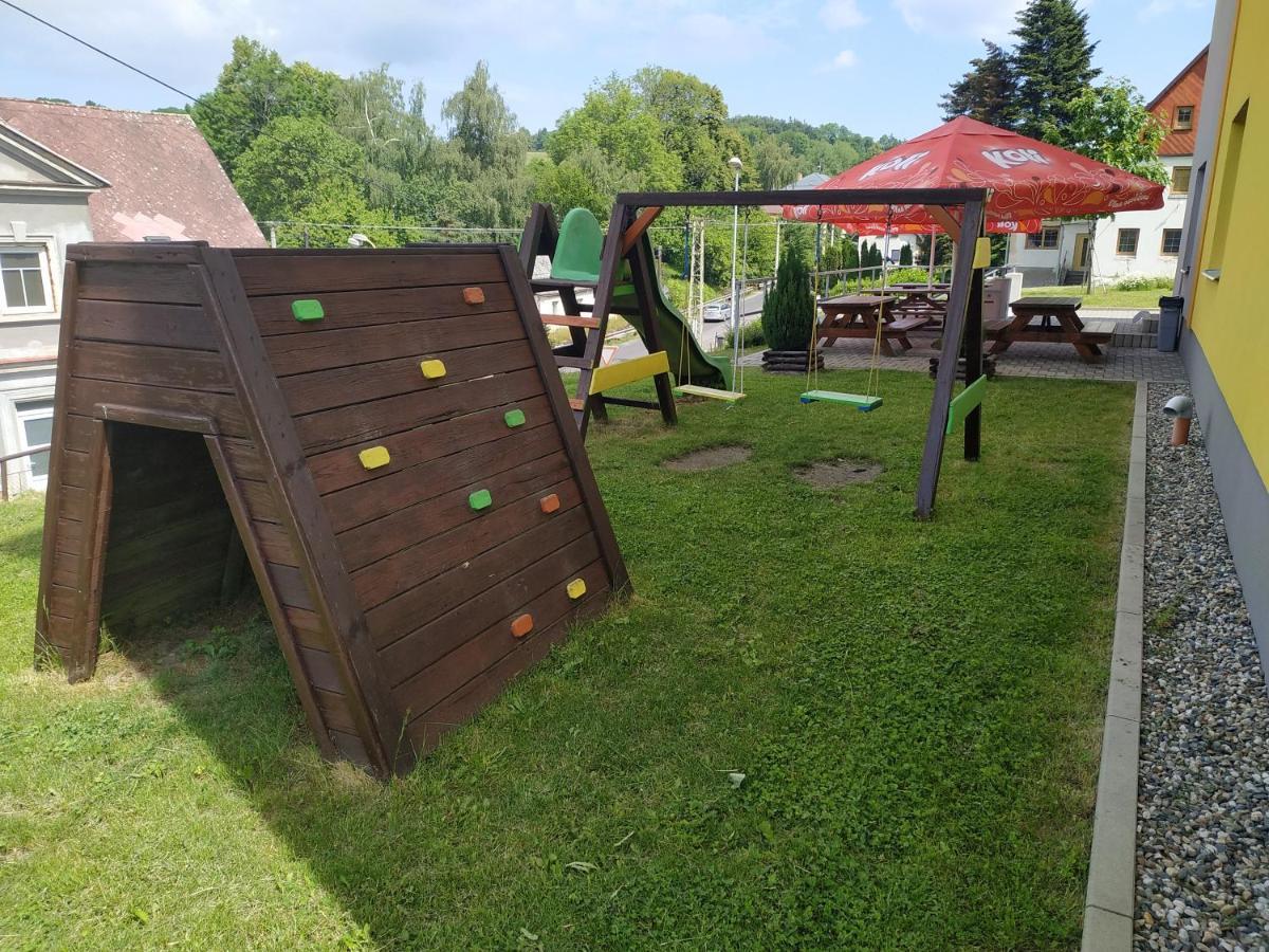 Centrum pro vzdělávání a kulturu Hotel Novy Oldrichov Exterior foto